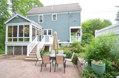 416 Maple St, Franklin, MA 02038 photo 1