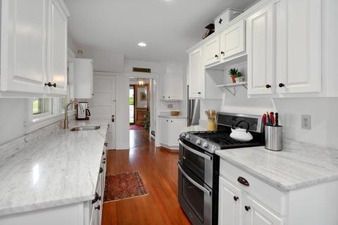 202 North St, Hingham, MA 02043 photo 11
