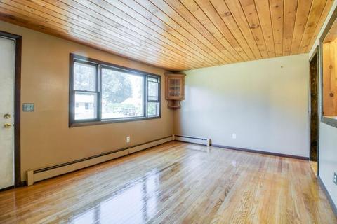 11 Droy Cir, Easthampton, MA 01027 photo 4