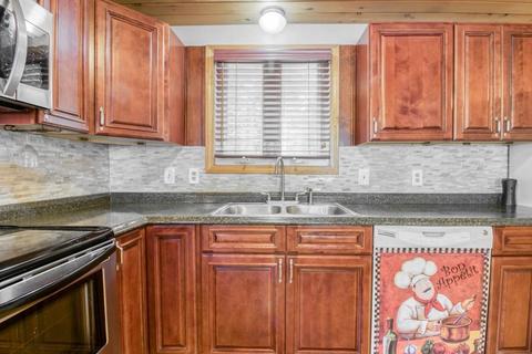 11 Droy Cir, Easthampton, MA 01027 photo 10