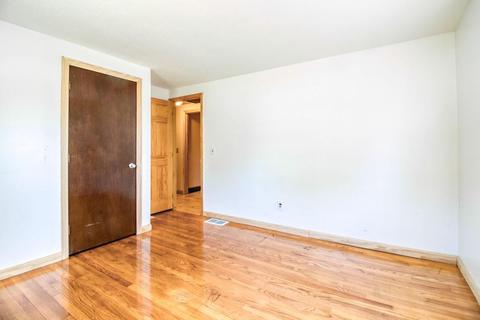 11 Droy Cir, Easthampton, MA 01027 photo 17