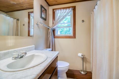 11 Droy Cir, Easthampton, MA 01027 photo 14