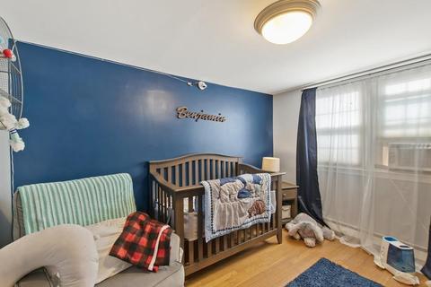 399 Grattan St, Fall River, MA 02721 photo 14