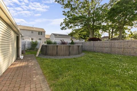 399 Grattan St, Fall River, MA 02721 photo 22