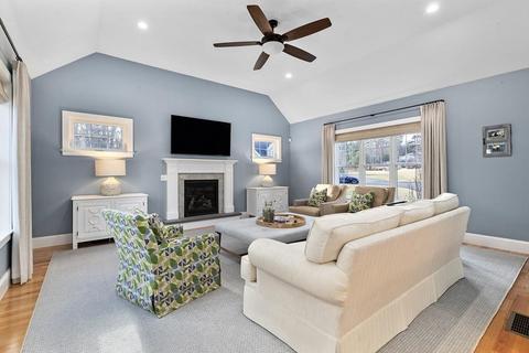 28 Deer Common Dr, Scituate, MA 02066 photo 2