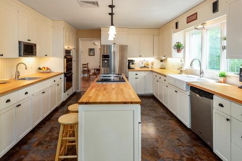 80 Barry Rd, Worcester, MA 01609 photo 5
