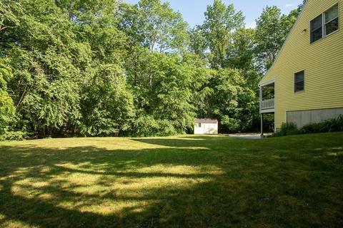 55 Milford St, Upton, MA 01568 photo 4