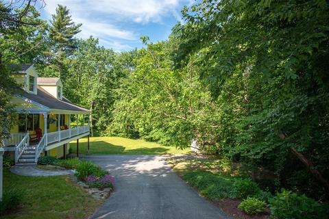 55 Milford St, Upton, MA 01568 photo 2