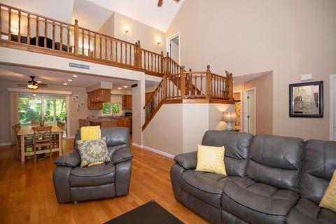 55 Milford St, Upton, MA 01568 photo 27