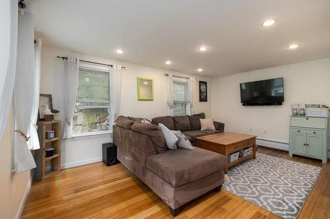 7 Mason Ct, Gloucester, MA 01930 photo 6