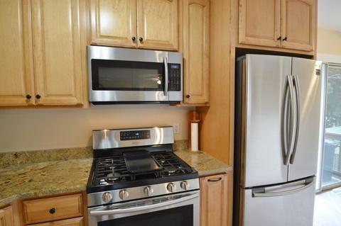 28 Bennett St, Hudson, MA 01749 photo 17