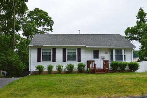 28 Bennett St, Hudson, MA 01749 photo 1