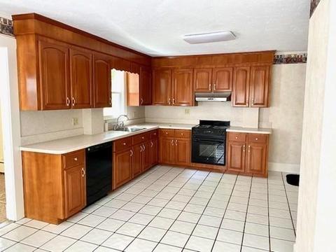 1209 Pleasant St, Canton, MA 02021 photo 4