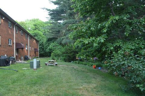 6 Maple Crest Cir #E, Holyoke, MA 01040 photo 20