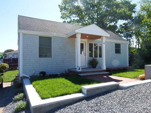 9 Warwick Rd, Gloucester, MA 01930 photo 1