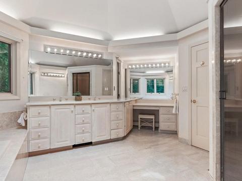 25 Farley Pond Ln, Needham, MA 02492 photo 17
