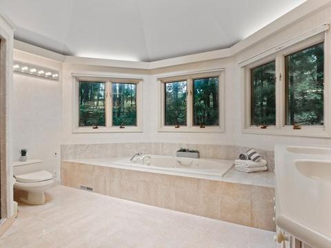 25 Farley Pond Ln, Needham, MA 02492 photo 18
