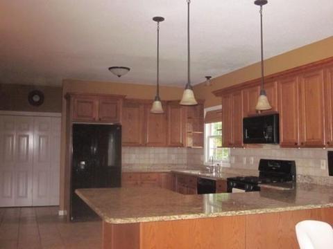 19 Nathan Dr, Clinton, MA 01510 photo 9