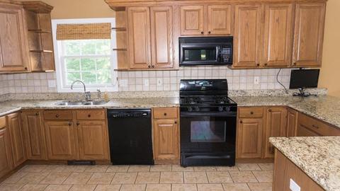 19 Nathan Dr, Clinton, MA 01510 photo 7