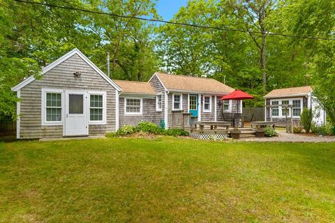 353 Mitchells Way, Hyannis, MA 02601 photo 3