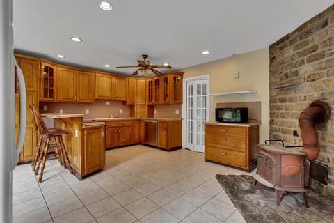 98 Corning St, Beverly, MA 01915 photo 22