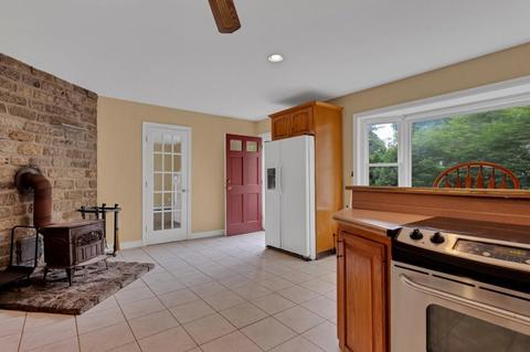98 Corning St, Beverly, MA 01915 photo 23