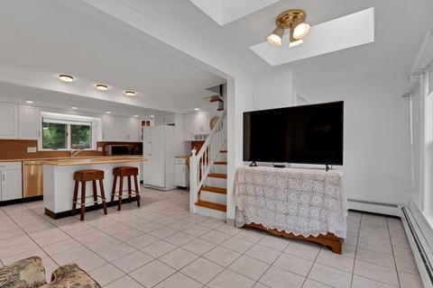 98 Corning St, Beverly, MA 01915 photo 16