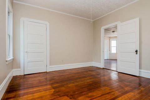 646 Birch St, Fall River, MA 02724 photo 26