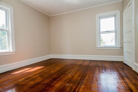 646 Birch St, Fall River, MA 02724 photo 25