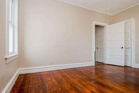 646 Birch St, Fall River, MA 02724 photo 24