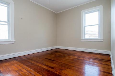 646 Birch St, Fall River, MA 02724 photo 9