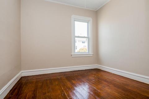 646 Birch St, Fall River, MA 02724 photo 21