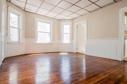 646 Birch St, Fall River, MA 02724 photo 18