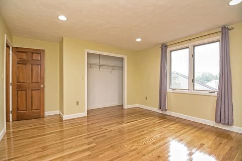 5 Pebble Pl, Stoneham, MA 02180 photo 33