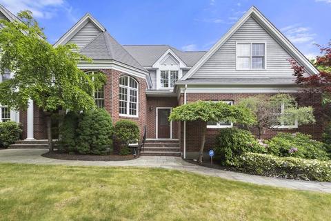 16 Moccasin Path, Natick, MA 01760 photo 1