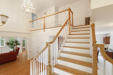 16 Moccasin Path, Natick, MA 01760 photo 9