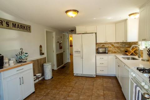 30 Regency Dr, Bourne, MA 02532 photo 6