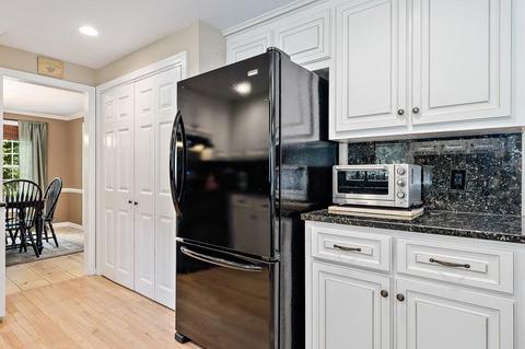 21 Brier Ln, Derry, NH 03038 photo 9