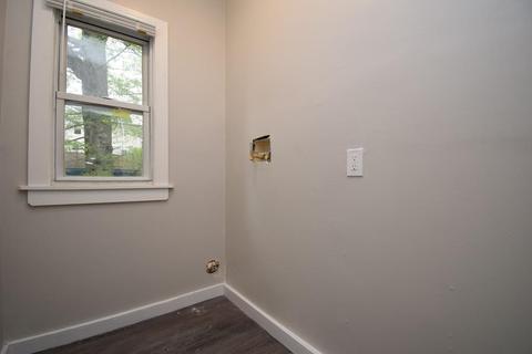 20 Bloomfield St, Springfield, MA 01108 photo 16