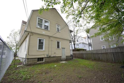 20 Bloomfield St, Springfield, MA 01108 photo 5