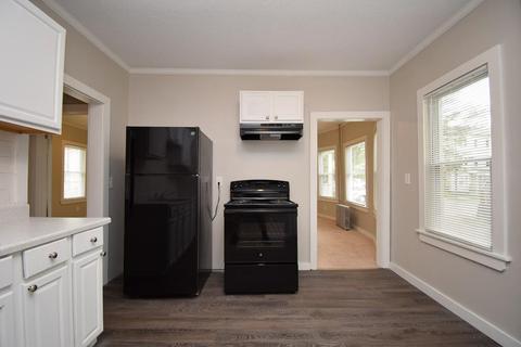 20 Bloomfield St, Springfield, MA 01108 photo 13