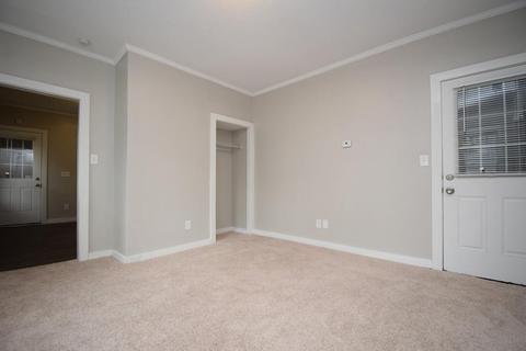 20 Bloomfield St, Springfield, MA 01108 photo 11