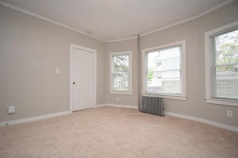20 Bloomfield St, Springfield, MA 01108 photo 10