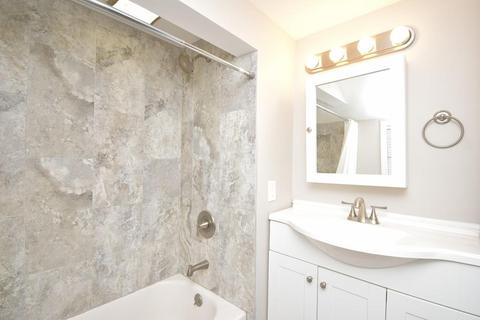 92 Jardine St, Springfield, MA 01107 photo 22