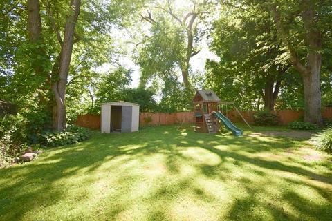 92 Jardine St, Springfield, MA 01107 photo 32