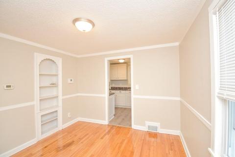 92 Jardine St, Springfield, MA 01107 photo 7