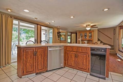 22 Maple St, Brookfield, MA 01506 photo 17