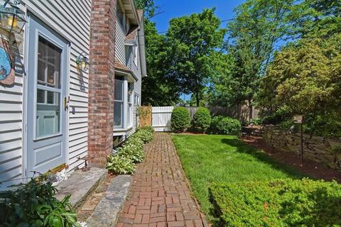 22 Maple St, Brookfield, MA 01506 photo 9