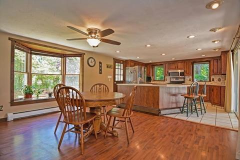 22 Maple St, Brookfield, MA 01506 photo 19