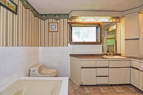 22 Maple St, Brookfield, MA 01506 photo 28